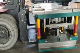 連續(xù)模上機試模